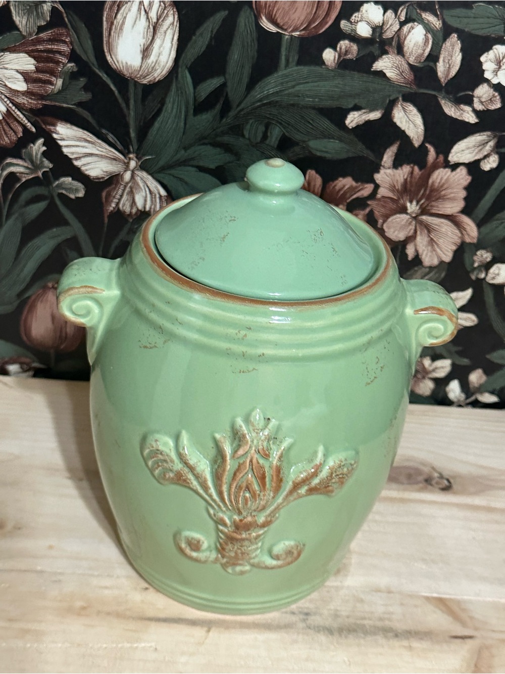 California Pantry Green Glossy Ceramic Jar Canister with Lid Fleur-de-Lis